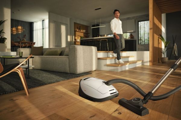 Миле Пылесос SGDA3 Complete C3 125 Ed LOWE белый лотос Miele